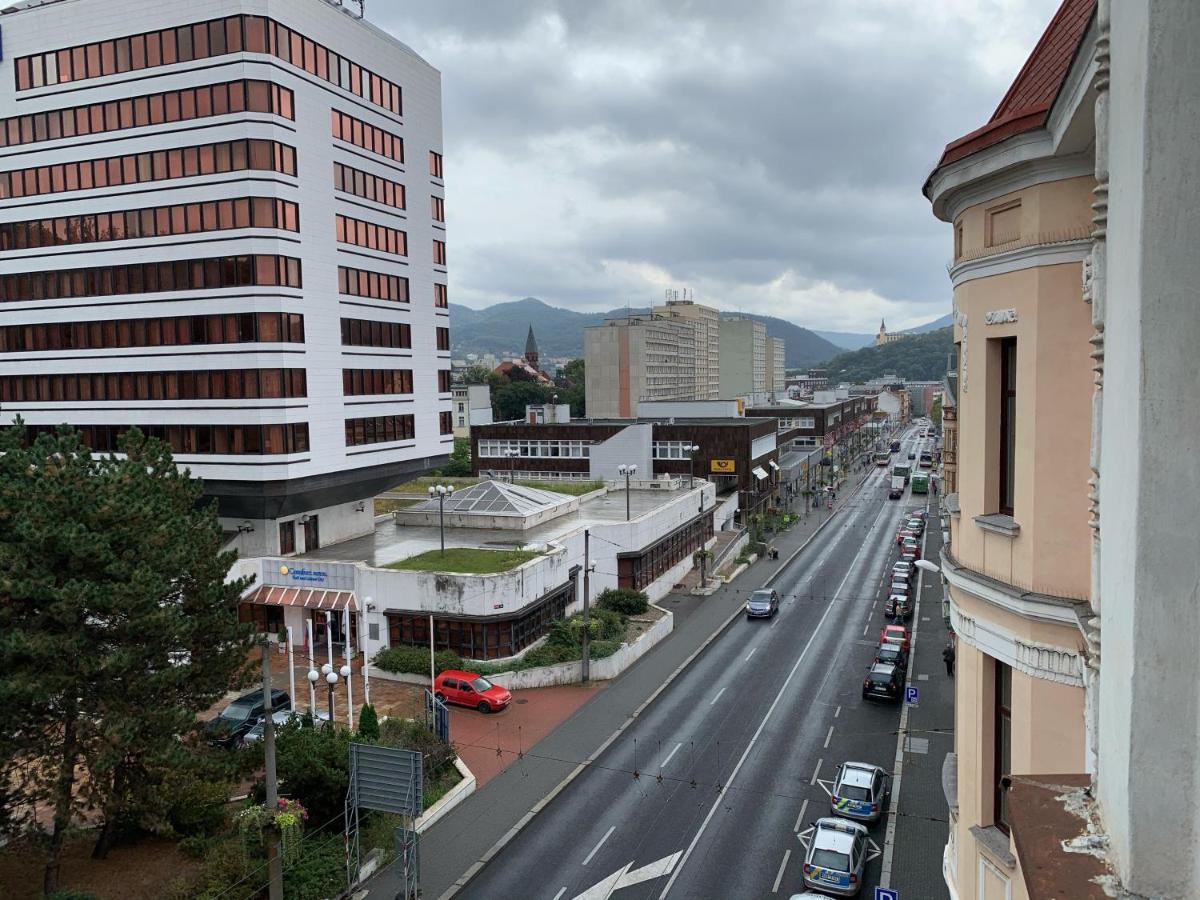 Centrum 301 *